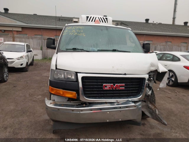 GMC Savana G3500 2019 1GTZ7HFG7K1197025 Image 11