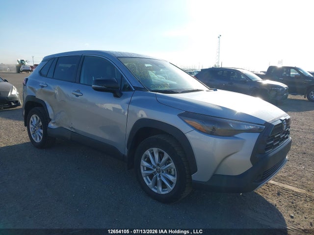 12654105 :رقم المزاد ، 7MUCAABG4TV148038 vin ، 2026 Toyota Corolla Cross Le مزاد بيع