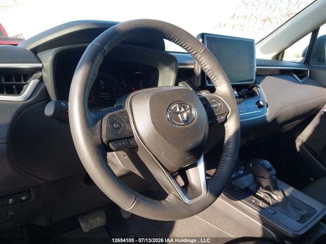 2026 Toyota Corolla Cross Le მანქანა იყიდება აუქციონზე, vin: 7MUCAABG4TV148038, აუქციონის ნომერი: 12654105
