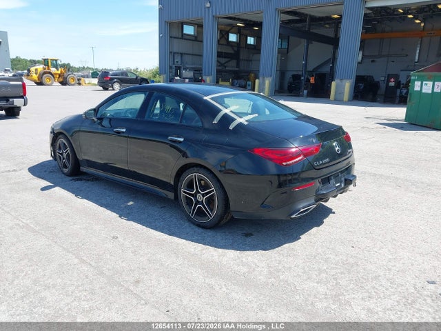 W1K5J4HB7NN317256 Mercedes-Benz CLA 250 4MATIC