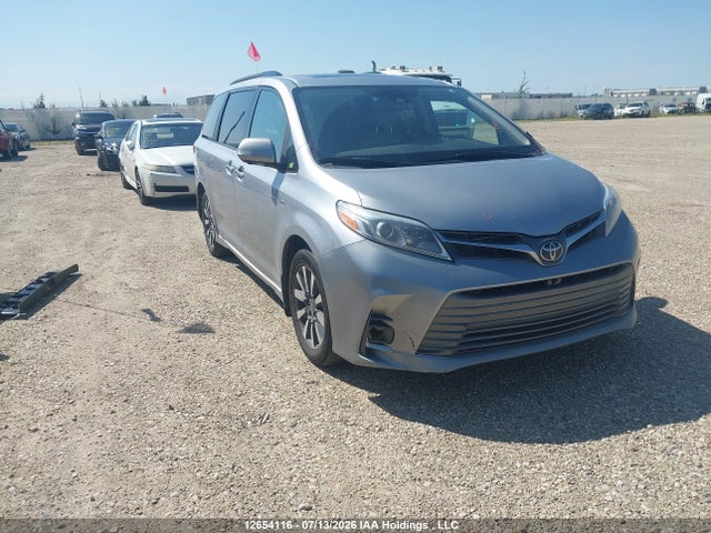 2018 Toyota Sienna მანქანა იყიდება აუქციონზე, vin: 5TDDZ3DC1JS198874, აუქციონის ნომერი: 12654116