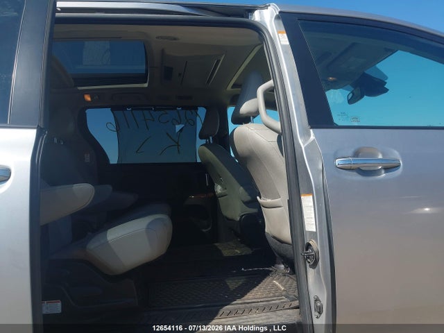 5TDDZ3DC1JS198874 Toyota Sienna