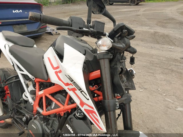 2017 Ktm 390 Duke მანქანა იყიდება აუქციონზე, vin: MD2JPJ406HC209618, აუქციონის ნომერი: 12654155