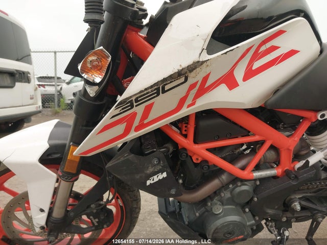 KTM 390 Duke 2017 MD2JPJ406HC209618 Image 22