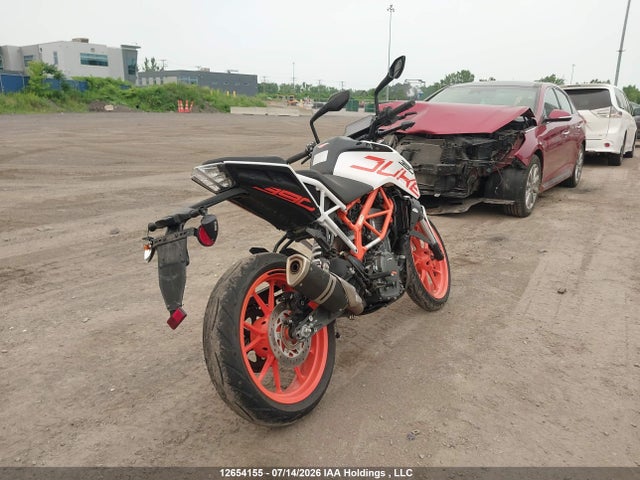 KTM 390 Duke 2017 MD2JPJ406HC209618 Image 4