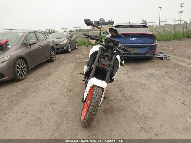 2017 Ktm 390 Duke მანქანა იყიდება აუქციონზე, vin: MD2JPJ406HC209618, აუქციონის ნომერი: 12654155