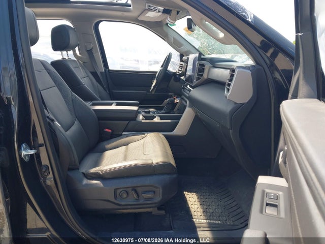 Продажа на аукционе авто 2023 Toyota Tundra Limited, vin: 5TFJA5EC0PX013589, номер лота: 12630975