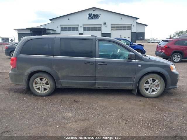 2C4RDGBGXER196721 Dodge Grand Caravan Se/sxt