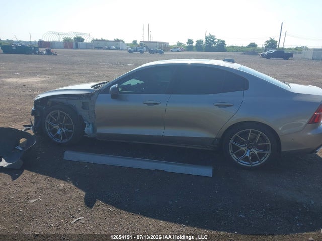 7JRA22TM8KG003488 Volvo S60 T6 R-design