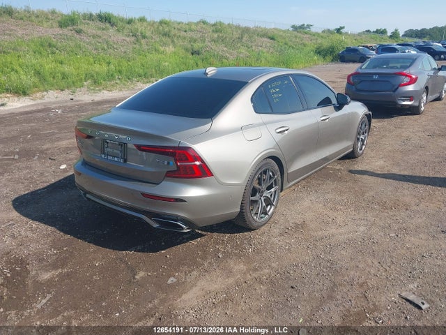 7JRA22TM8KG003488 Volvo S60 T6 R-design