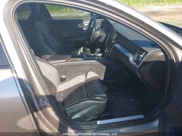 7JRA22TM8KG003488 Volvo S60 T6 R-design