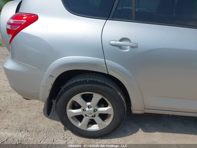 2011 Toyota Rav4 Limited მანქანა იყიდება აუქციონზე, vin: 2T3DF4DV3BW104638, აუქციონის ნომერი: 12654202