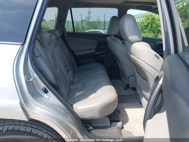 2011 Toyota Rav4 Limited მანქანა იყიდება აუქციონზე, vin: 2T3DF4DV3BW104638, აუქციონის ნომერი: 12654202