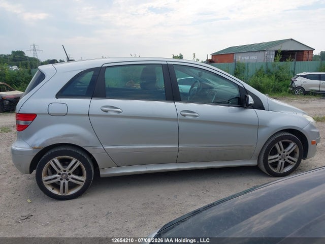 2011 Mercedes-benz B200 მანქანა იყიდება აუქციონზე, vin: WDDFH3DB2BJ607147, აუქციონის ნომერი: 12654210