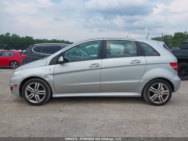 2011 Mercedes-benz B200 მანქანა იყიდება აუქციონზე, vin: WDDFH3DB2BJ607147, აუქციონის ნომერი: 12654210