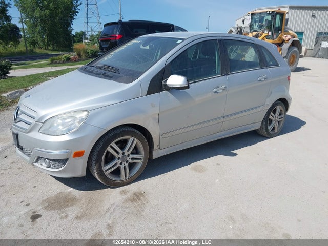 2011 Mercedes-benz B200 მანქანა იყიდება აუქციონზე, vin: WDDFH3DB2BJ607147, აუქციონის ნომერი: 12654210