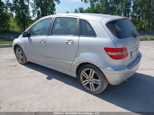 2011 Mercedes-benz B200 მანქანა იყიდება აუქციონზე, vin: WDDFH3DB2BJ607147, აუქციონის ნომერი: 12654210