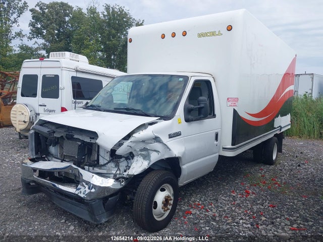 Ford Econoline E450 Super Duty Cutaway Van 2024 1FDXE4FN8RDD14457 Image 2