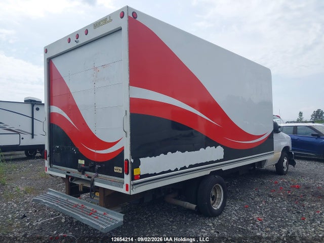 Ford Econoline E450 Super Duty Cutaway Van 2024 1FDXE4FN8RDD14457 Image 4