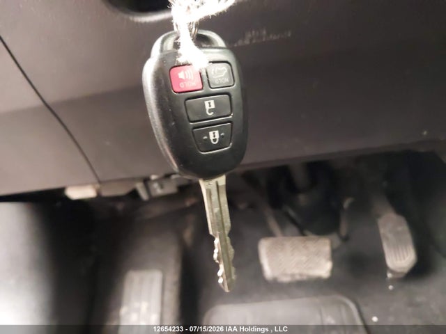 Продажа на аукционе авто 2016 Toyota Rav4 Xle, vin: 2T3WFREV7GW246924, номер лота: 12654233