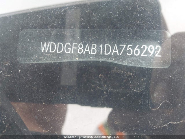 2013 Mercedes-benz C 300 4matic მანქანა იყიდება აუქციონზე, vin: WDDGF8AB1DA756292, აუქციონის ნომერი: 12654247