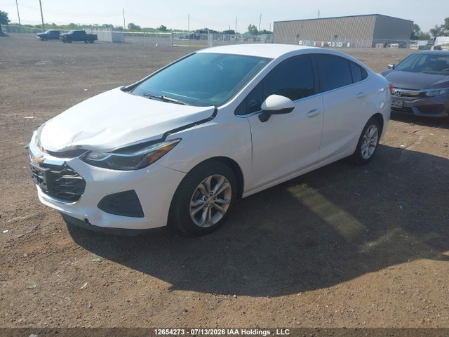 Chevrolet CRUZE LT 2019 1G1BE5SM2K7100403 Image 2