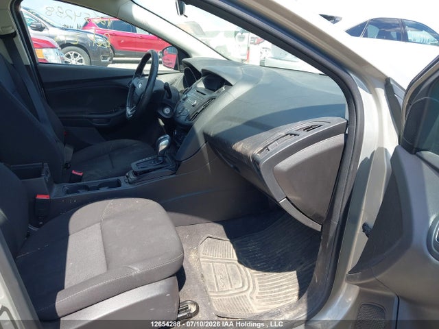12654288 :رقم المزاد ، 1FADP3K29GL272929 vin ، 2016 Ford Focus Se مزاد بيع