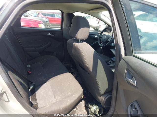 12654288 :رقم المزاد ، 1FADP3K29GL272929 vin ، 2016 Ford Focus Se مزاد بيع