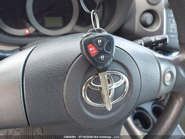 12654291 :رقم المزاد ، 2T3ZF4DV0BW101394 vin ، 2011 Toyota Rav4 مزاد بيع