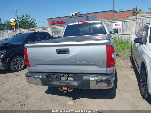 12654294 :رقم المزاد ، 5TFUY5F12FX417532 vin ، 2015 Toyota Tundra Double Cab Sr/double Cab Sr5 مزاد بيع