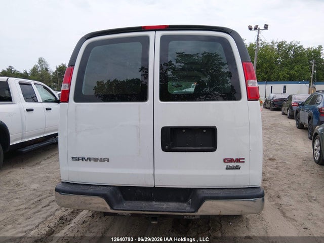 GMC Savana 2500 Work Van 2017 1GTW7AFF1H1126199 Image 16