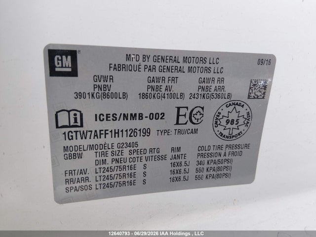 GMC Savana 2500 Work Van 2017 1GTW7AFF1H1126199 Image 9
