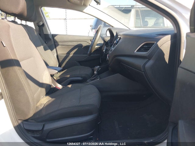 Hyundai Accent Preferred 2019 3KPC25A32KE051216 Image 5