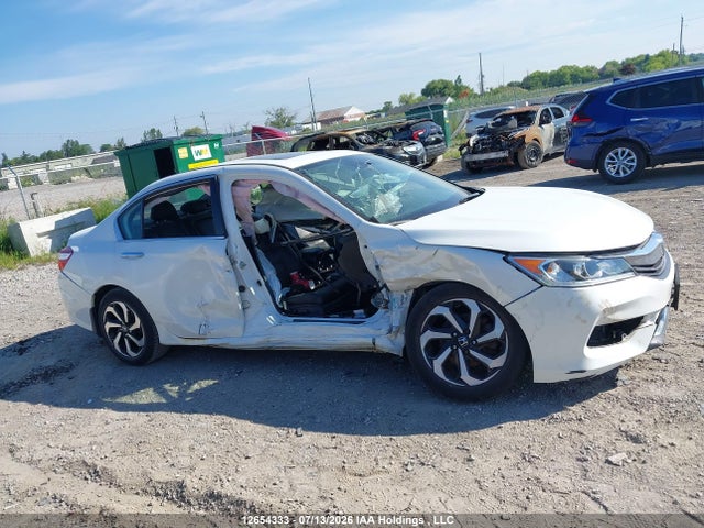 1HGCR3F8XGA801185 Honda ACCORD EXL