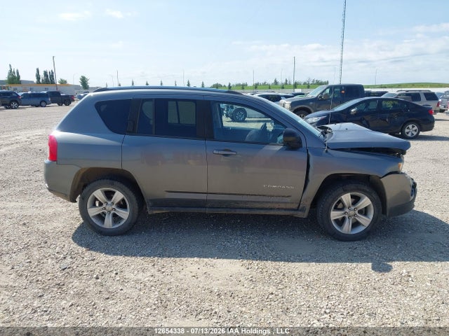 12654338 :رقم المزاد ، 1C4NJDAB9DD217720 vin ، 2013 Jeep Compass مزاد بيع