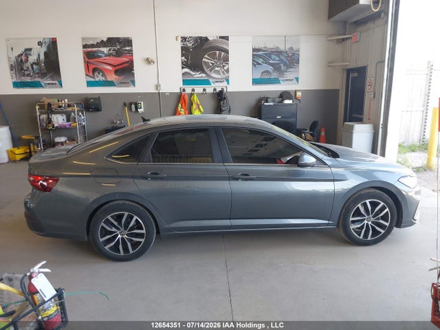 Volkswagen Jetta 2025 3VWEX7BU7SM077133 Image 13