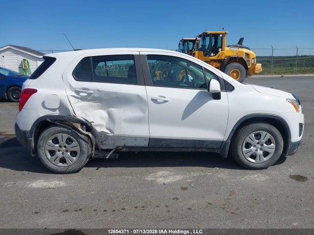 Chevrolet TRAX LS 2016 3GNCJKSB7GL276409 Image 14