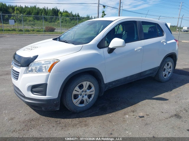 Chevrolet TRAX LS 2016 3GNCJKSB7GL276409 Image 2