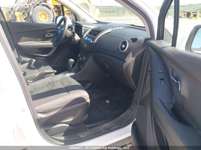 Chevrolet TRAX LS 2016 3GNCJKSB7GL276409 Image 5