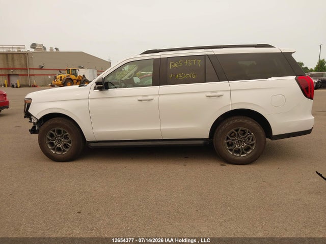 2026 Ford Expedition Active მანქანა იყიდება აუქციონზე, vin: 1FMJU1J80TEA32016, აუქციონის ნომერი: 12654377