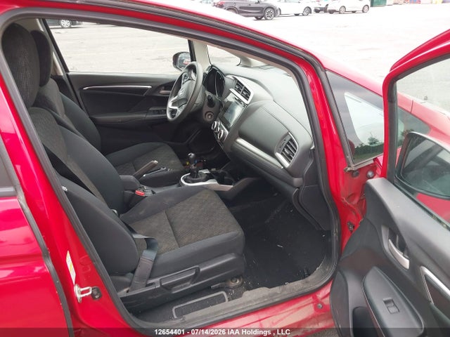 Honda FIT LX 2016 3HGGK5G56GM104671 Image 5