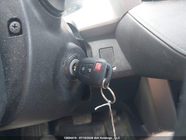 Toyota RAV4 LE 2017 2T3ZFREV2HW318269 Image 11