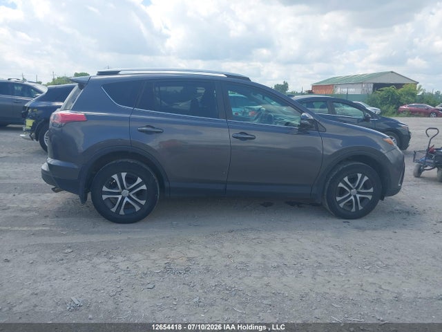 Toyota RAV4 LE 2017 2T3ZFREV2HW318269 Image 13