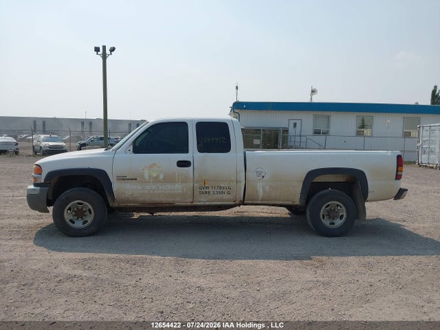 12654422 :رقم المزاد ، 1GTHK39D86E255656 vin ، 2006 Gmc New Sierra K3500 مزاد بيع