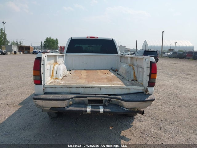 12654422 :رقم المزاد ، 1GTHK39D86E255656 vin ، 2006 Gmc New Sierra K3500 مزاد بيع