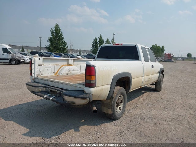 12654422 :رقم المزاد ، 1GTHK39D86E255656 vin ، 2006 Gmc New Sierra K3500 مزاد بيع