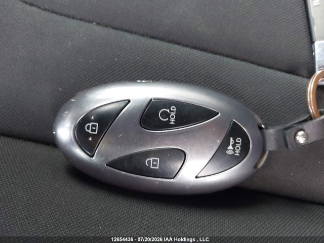 KMHLM4DG3SU026177 Hyundai Elantra Preferred With Tech Package