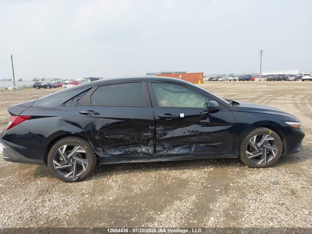 KMHLM4DG3SU026177 Hyundai Elantra Preferred With Tech Package