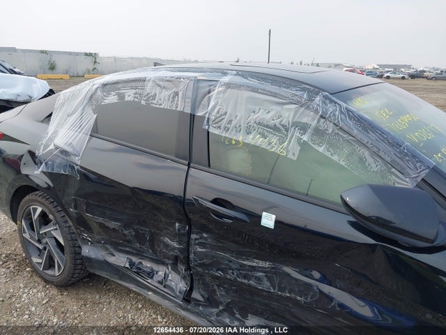 KMHLM4DG3SU026177 Hyundai Elantra Preferred With Tech Package