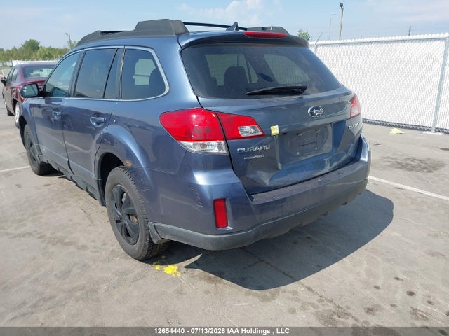Subaru Outback 2.5i Limited Package 2014 4S4BRGNC5E3246926 Image 3